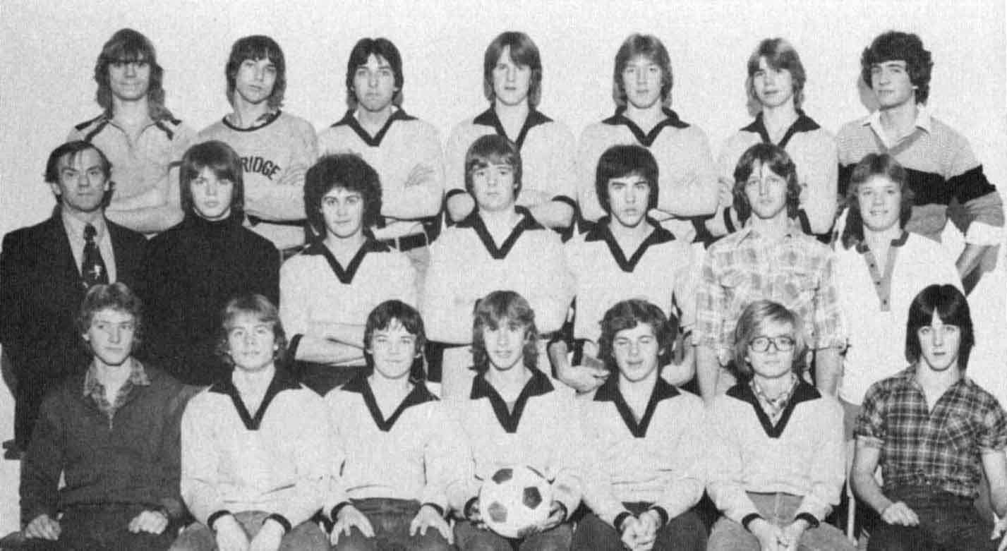 (Click to magnify) FRONT ROW: Ivan Pedersen, Brian Kimball, Dale Brethour, John Rodych, Bill Burnell, Kevin Clarke, Bob Morrison; ***SECOND ROW: Mr. N. Reed (coach), Troy Jaeger, Brian Cragg, Franz Henke, Brent Beard, Dave Pearce, Mike VanVeghel; ***BACK 